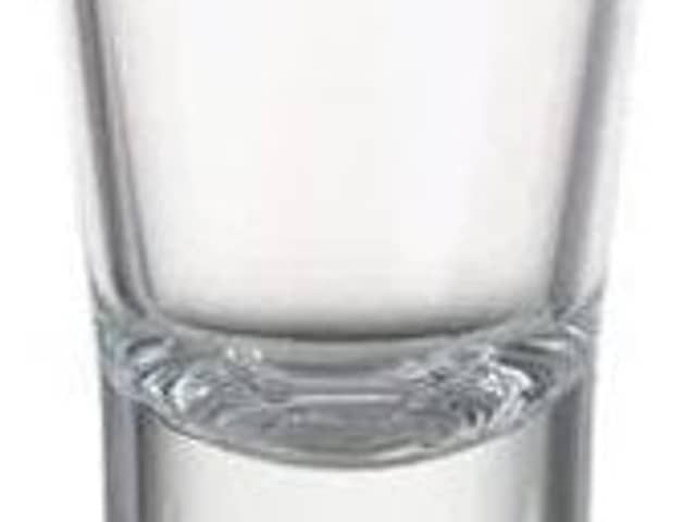 Shotglass til leie i Søndre Nordstrand