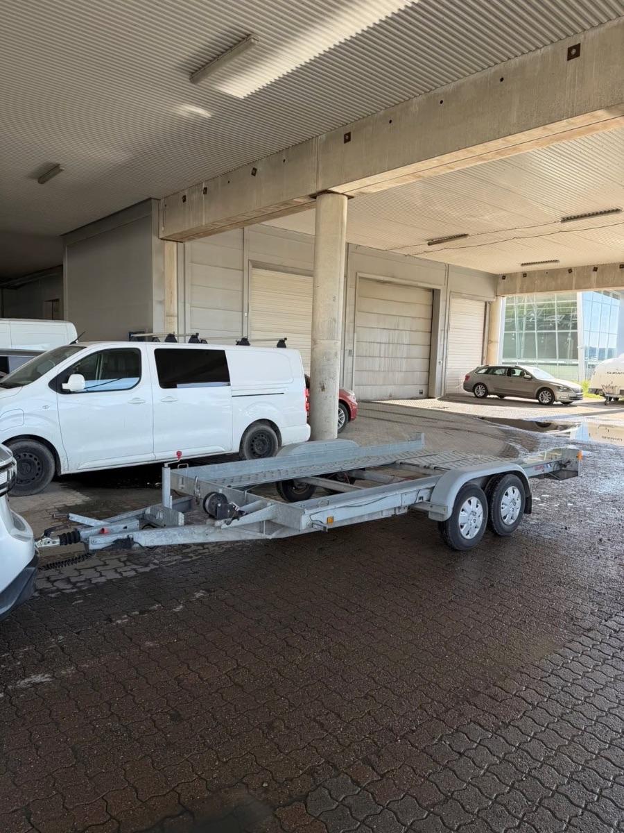 Leie av bilhenger/biltransporthenger - GAUPEN T2540 med Vinsj, bilde 3 av 4