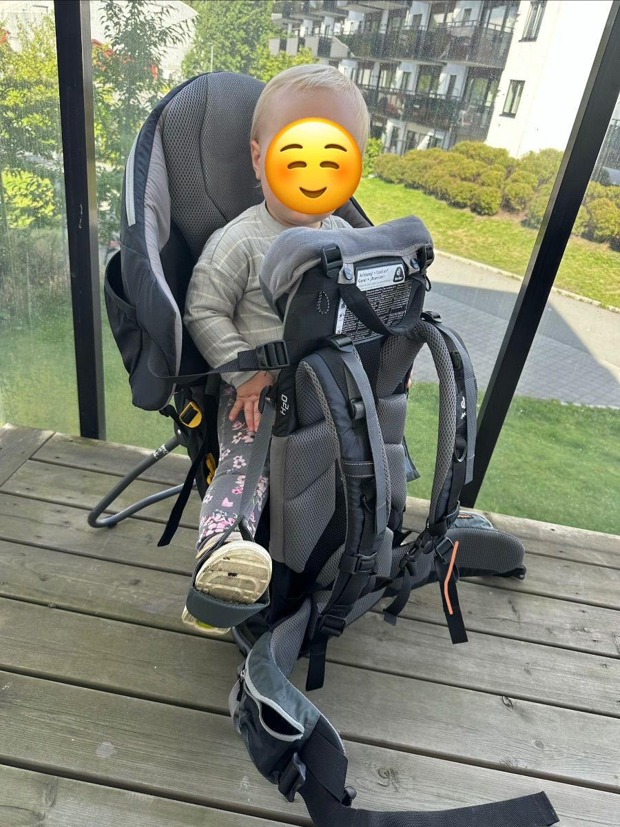 Deuter Kid Comfort III bæremeis i svart/grå farge til leie i Oslo (generelt)