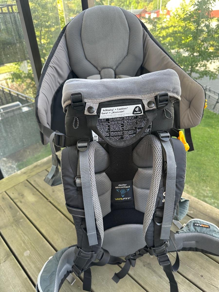 Deuter Kid Comfort III bæremeis i svart/grå farge, bilde 6 av 11