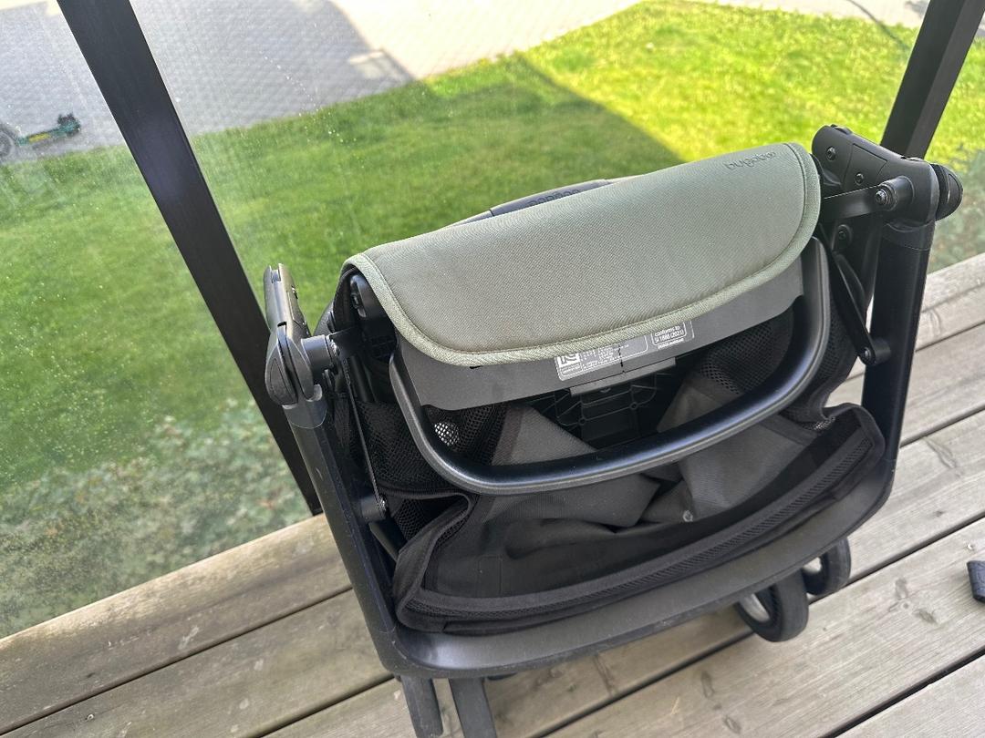 Bugaboo butterfly 2 i grønn farge med reisebag, regntrekk og myggnett, bilde 7 av 11