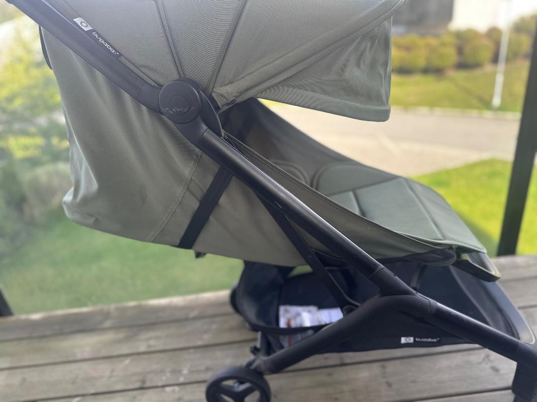 Bugaboo butterfly 2 i grønn farge med reisebag, regntrekk og myggnett, bilde 4 av 11