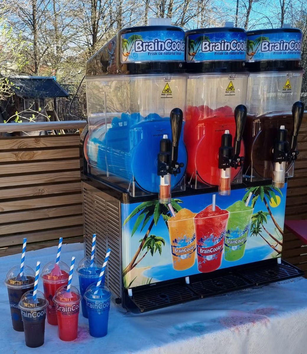 Slushmaskin til leie, perfekt til bursdag og fest (ferdige pakker tilgjengelig) til leie i Oslo (generelt)