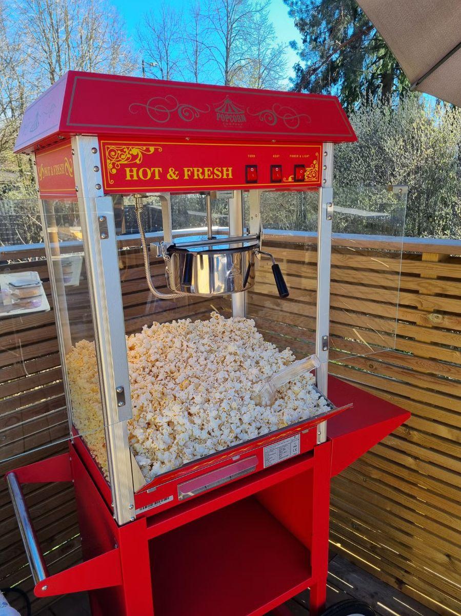 Popcornmaskin til leie, perfekt til bursdag og fest (ferdige pakker mulig), bilde 2 av 4