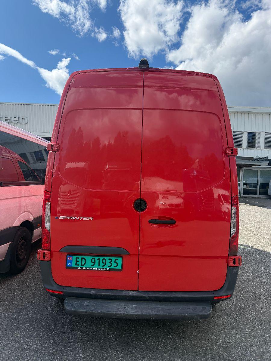 LEIE Mercedes-Benz eSprinter 2022 – Elektrisk varebil på Strømmen, bilde 2 av 4