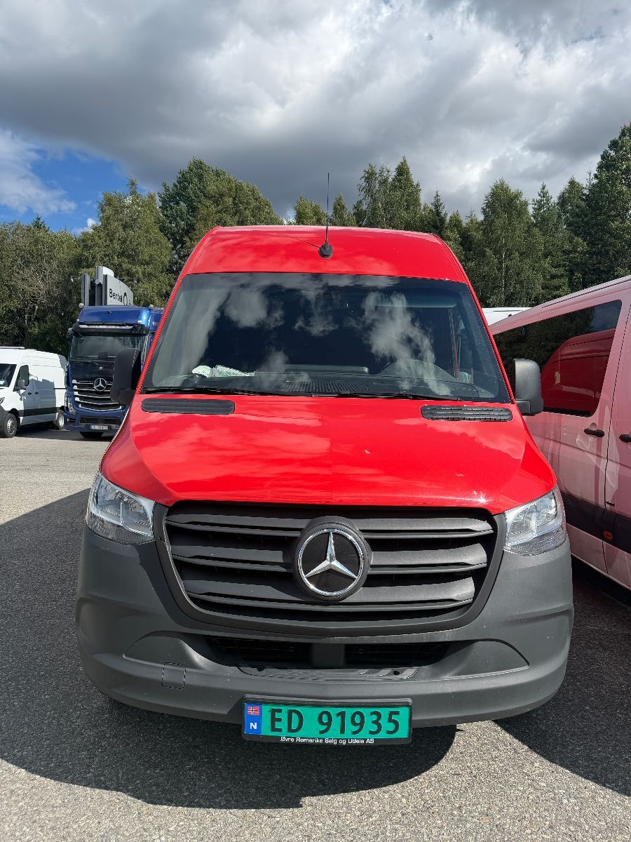 LEIE Mercedes-Benz eSprinter 2022 – Elektrisk varebil på Strømmen til leie i Oslo (generelt)