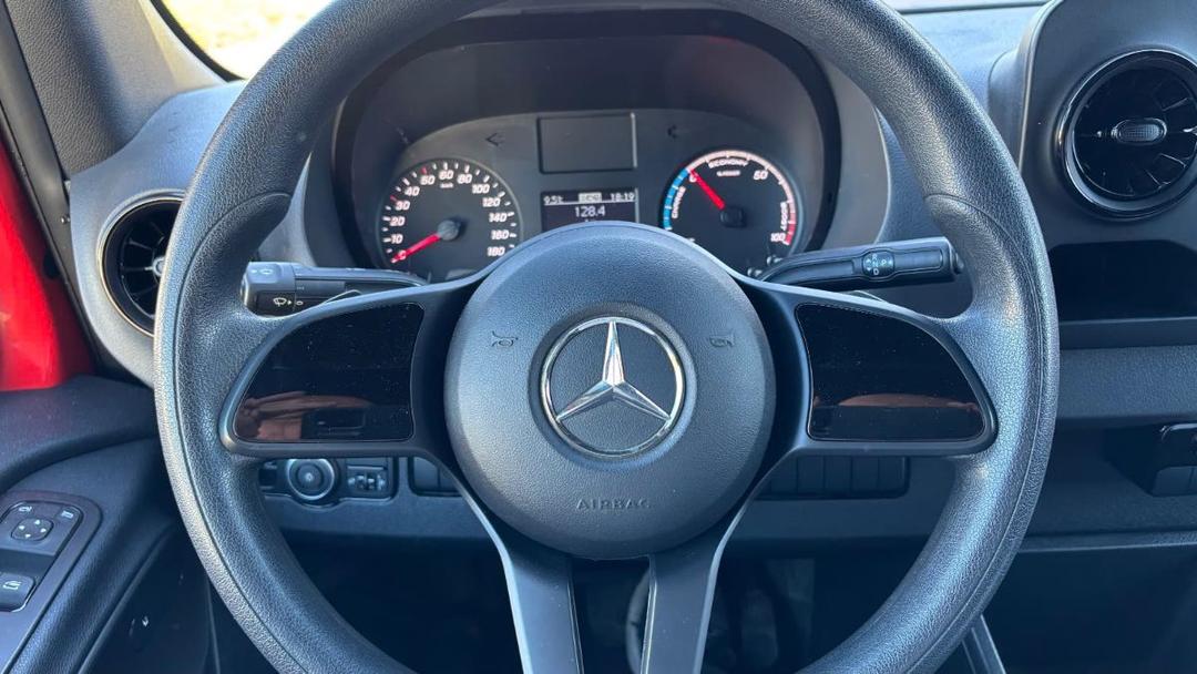LEIE Mercedes-Benz eSprinter 2022 – Elektrisk varebil på Strømmen, bilde 3 av 4